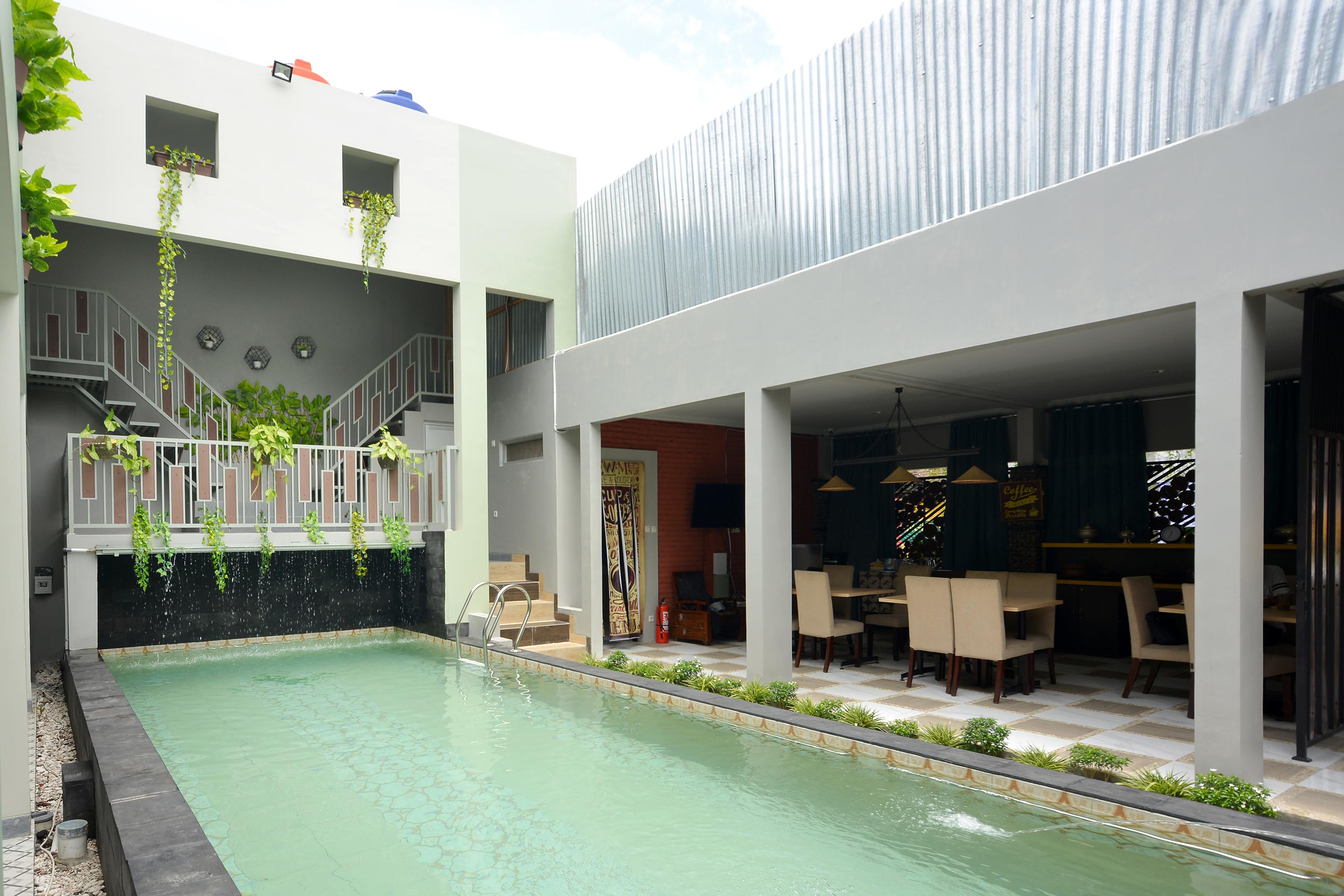 Oyo 583 Puri Gejayan Asri Syariah Hotel Kejayan Eksteriør billede
