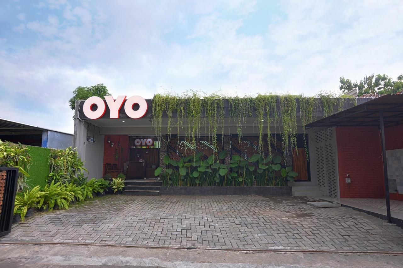 Oyo 583 Puri Gejayan Asri Syariah Hotel Kejayan Eksteriør billede